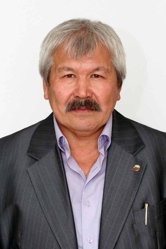 Кусьминов Владимир Уланович.